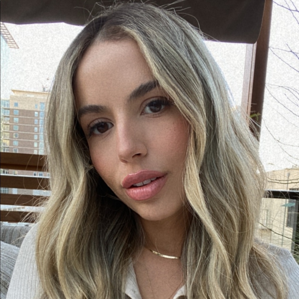 Meet your Posher, Ali